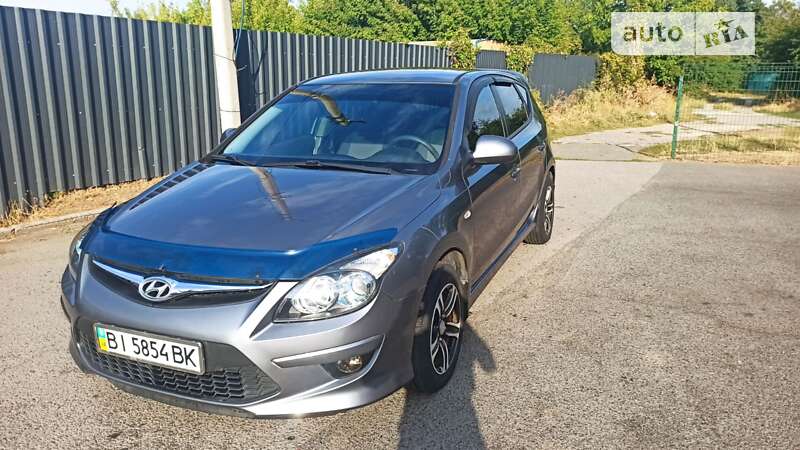 2011 hyundai i30