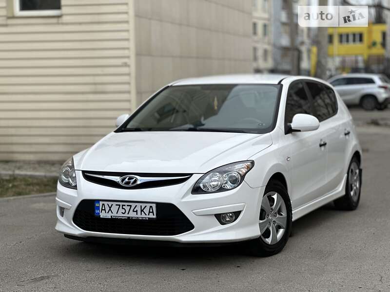 2011 hyundai i30