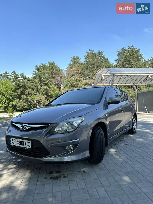 2011 hyundai i30
