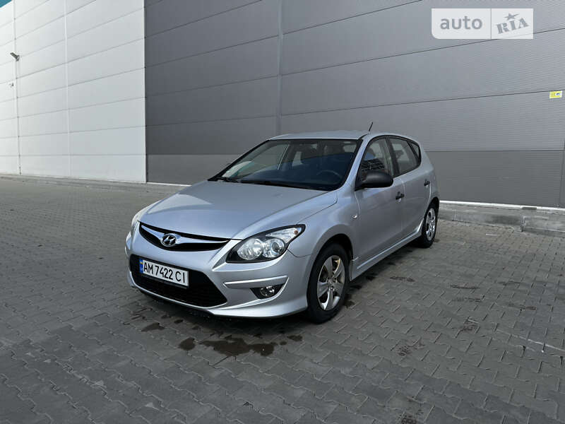 2011 hyundai i30