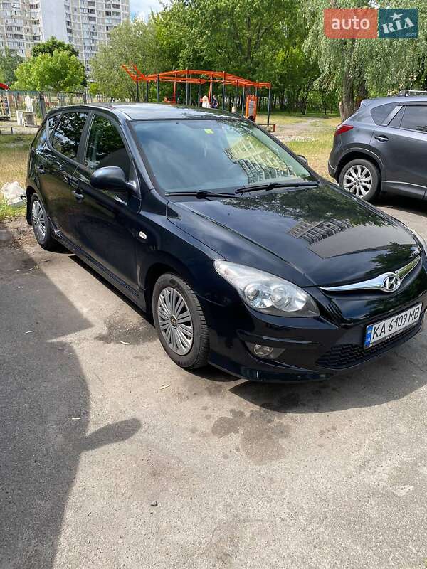 2011 hyundai i30
