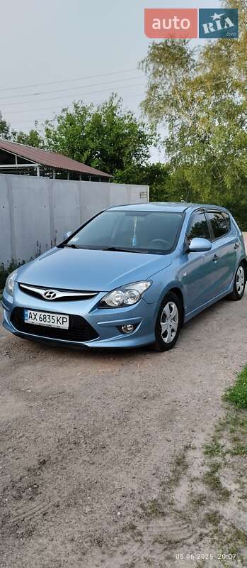 2011 hyundai i30