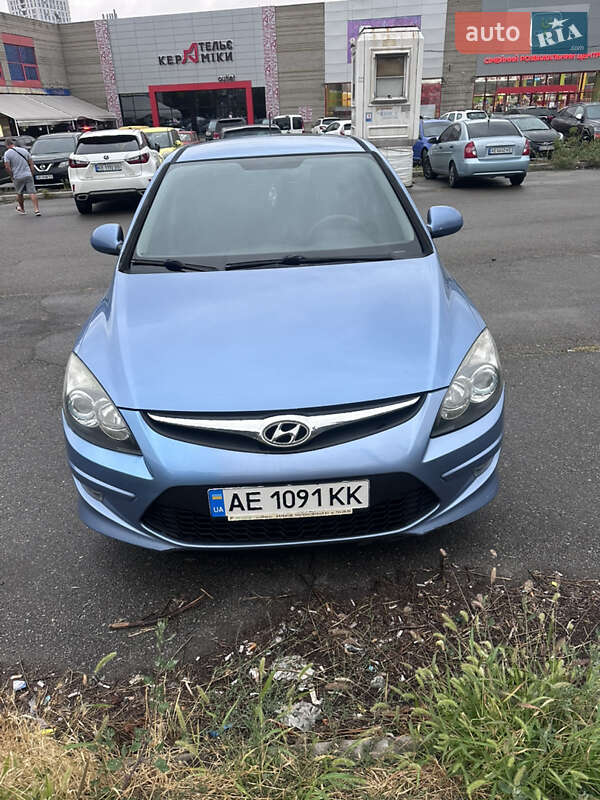 2011 hyundai i30
