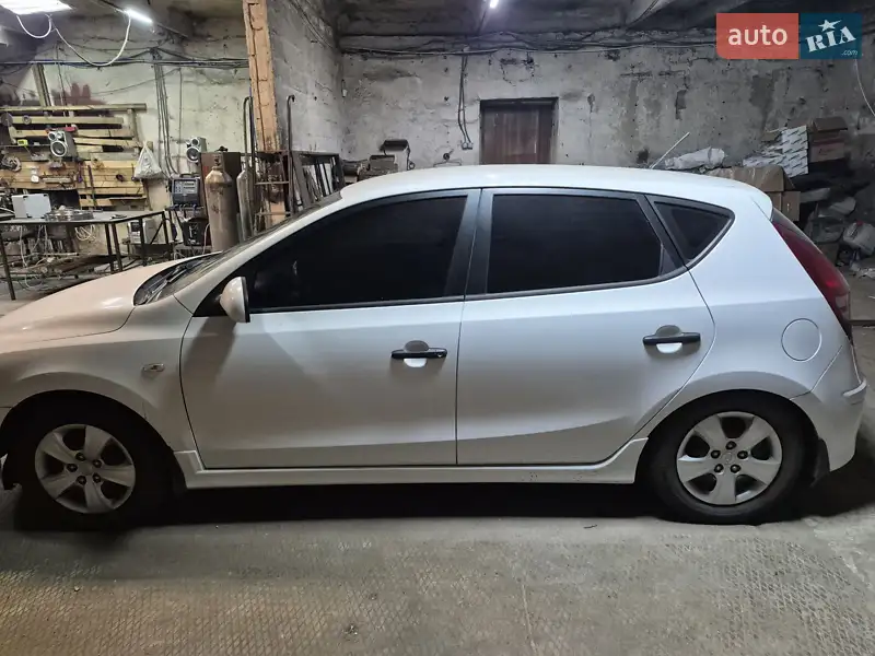 2010 hyundai i30
