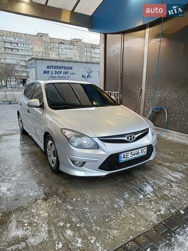 2010 hyundai i30