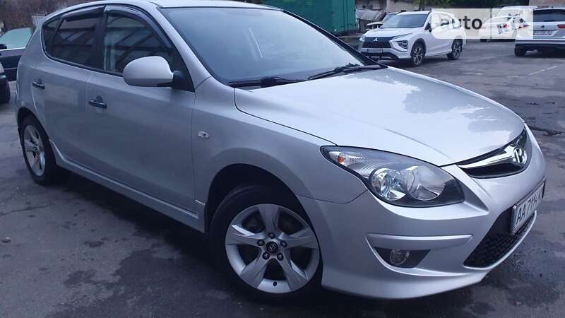 2010 hyundai i30