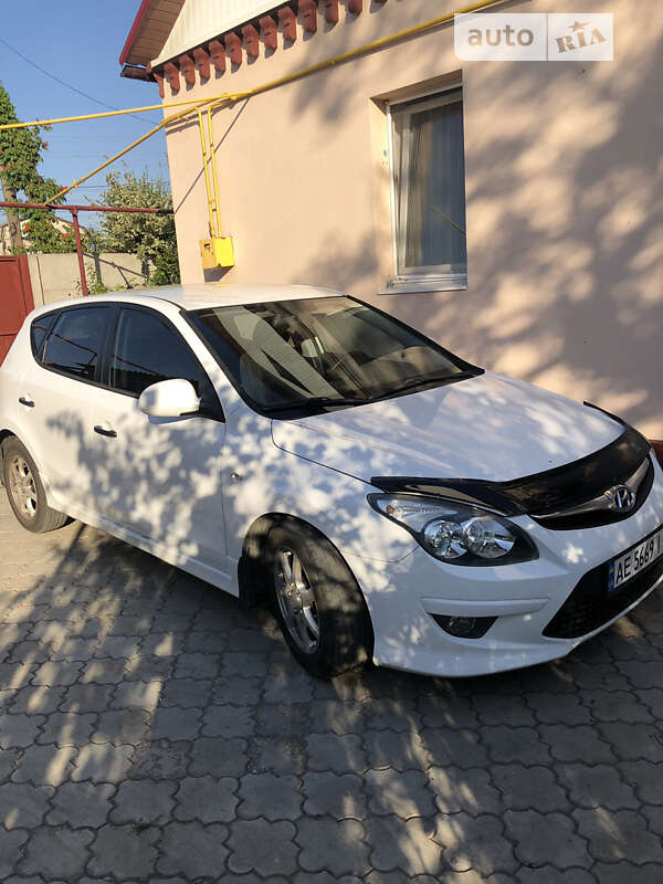 2010 hyundai i30
