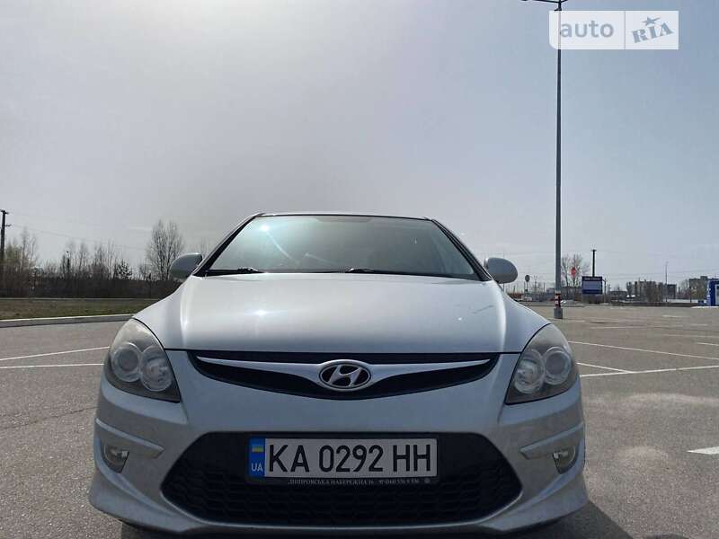 2010 hyundai i30