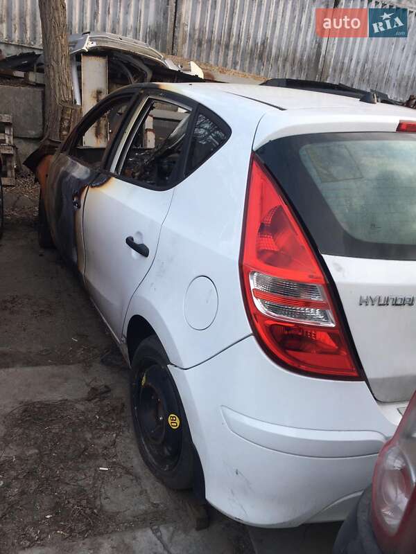 2011 hyundai i30