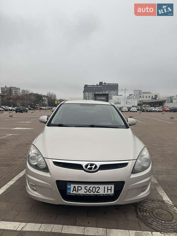 2011 hyundai i30