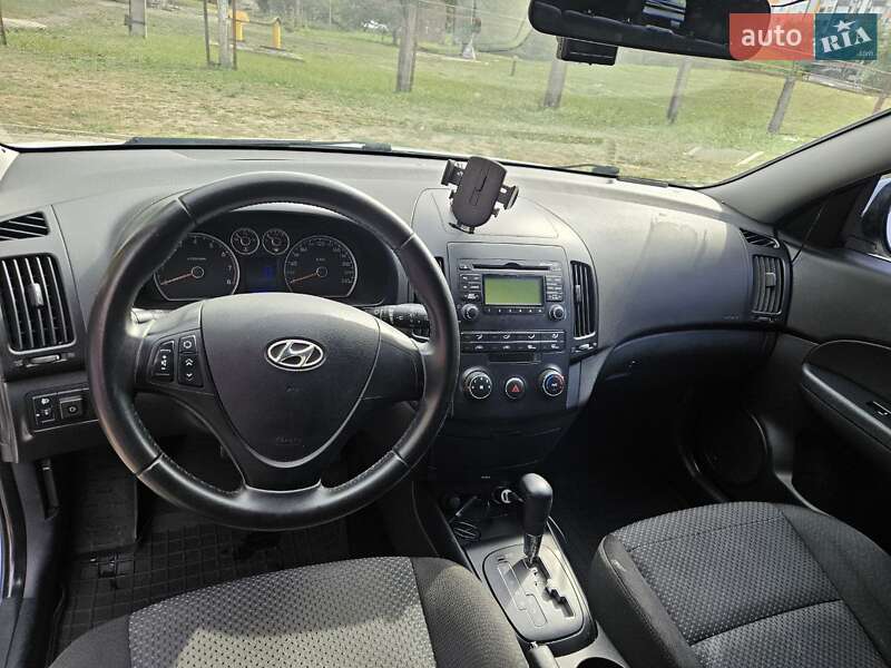 2010 hyundai i30