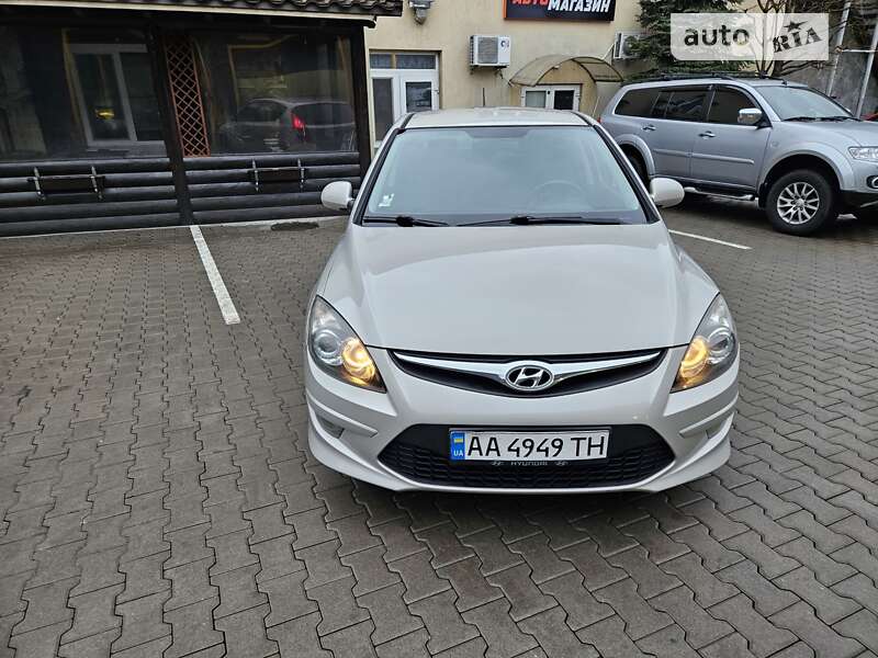 2010 hyundai i30