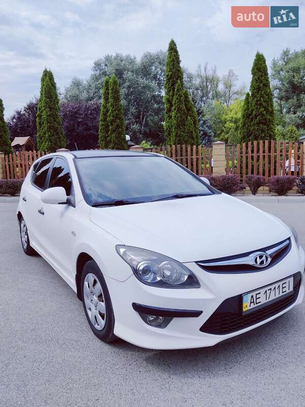 2010 hyundai i30