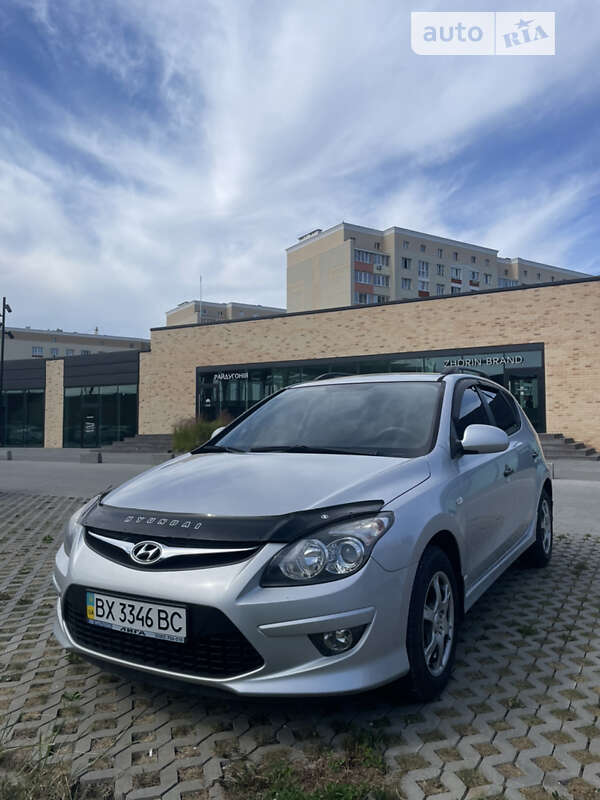 2010 hyundai i30