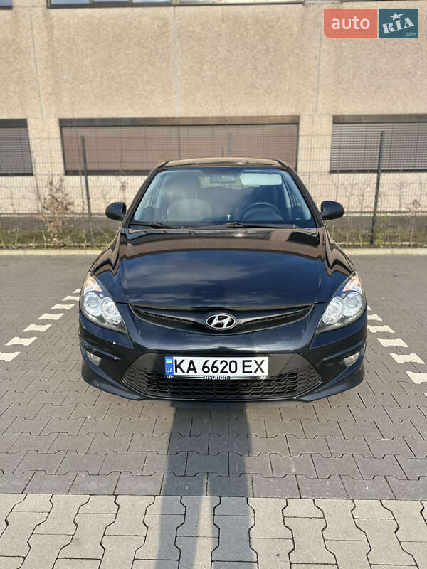 2010 hyundai i30