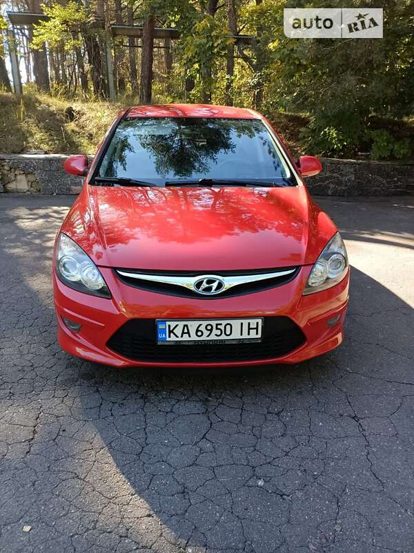 2011 hyundai i30