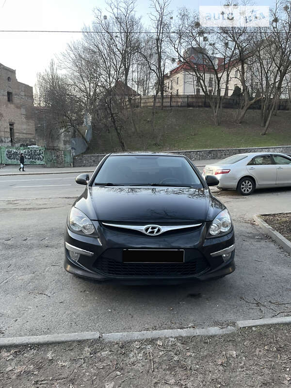 2011 hyundai i30