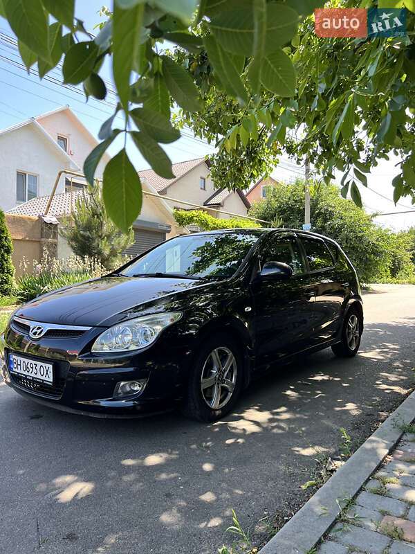2011 hyundai i30