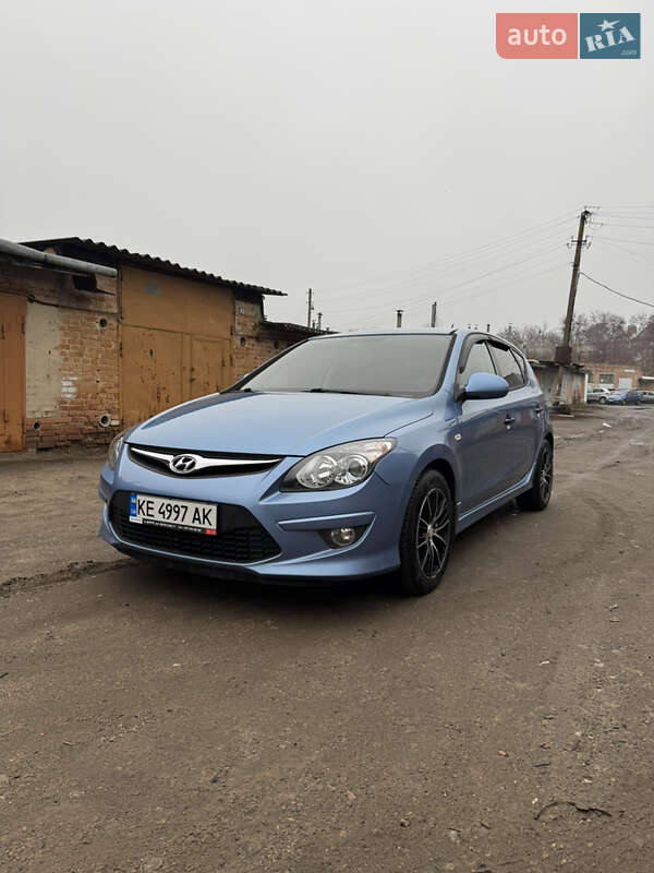 2011 hyundai i30