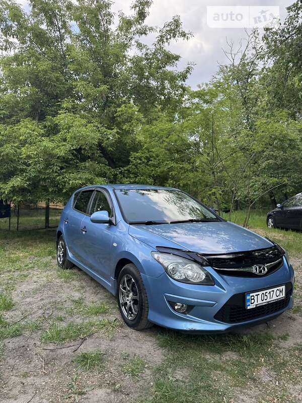 2011 hyundai i30