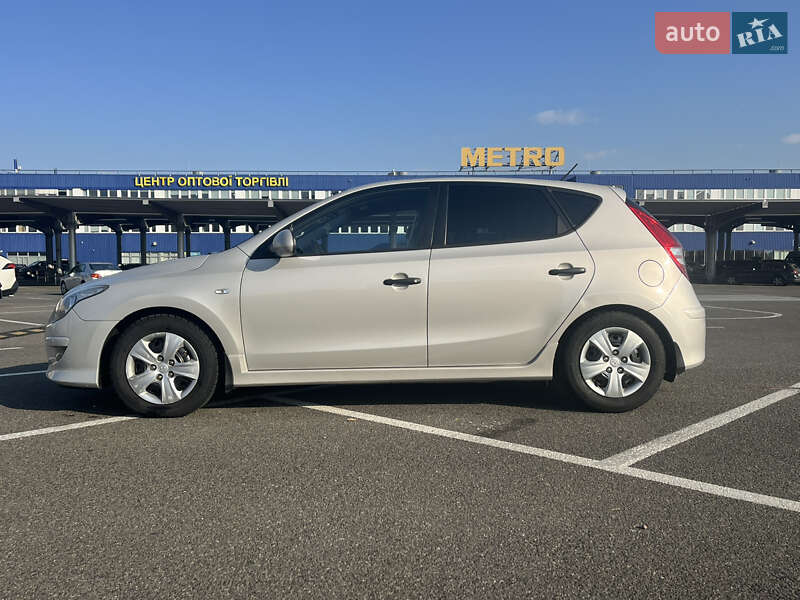 2011 hyundai i30
