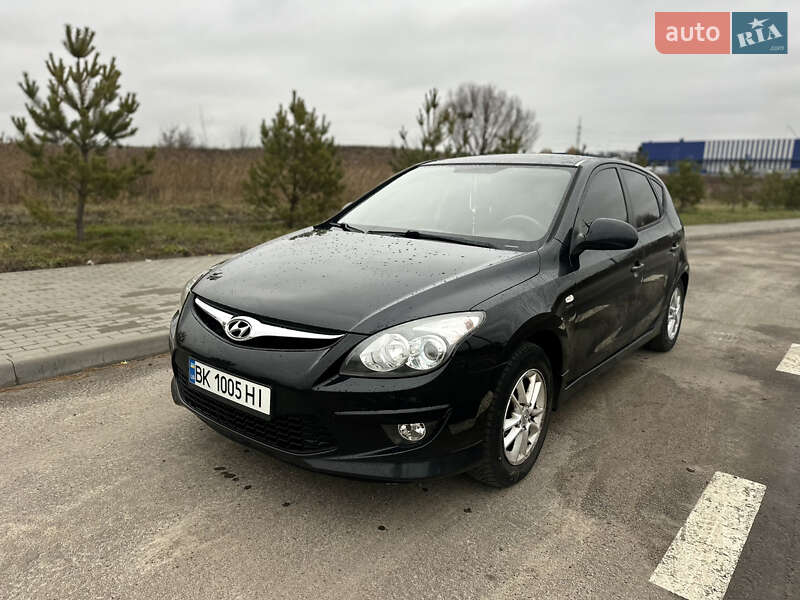 2010 hyundai i30