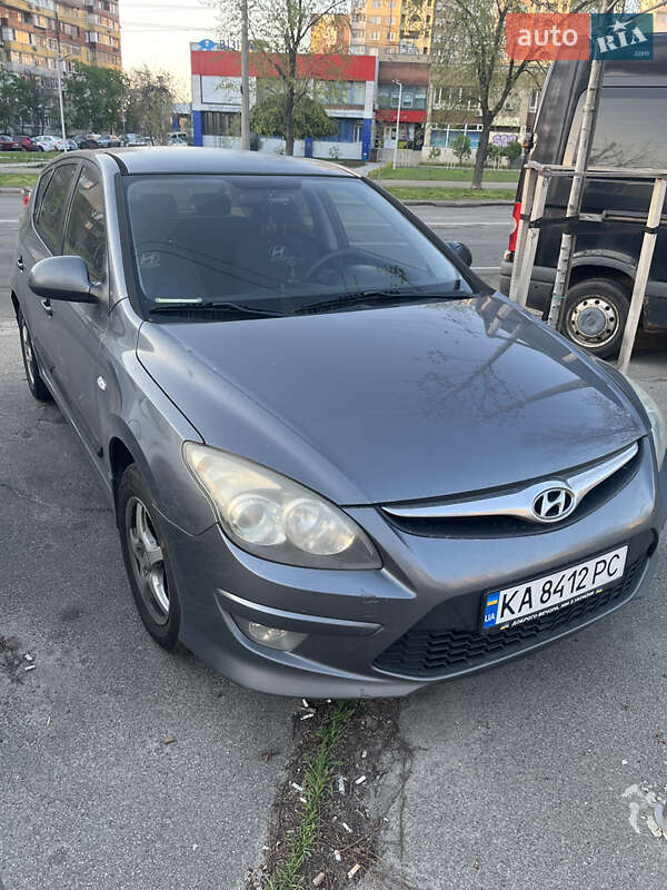 2010 hyundai i30