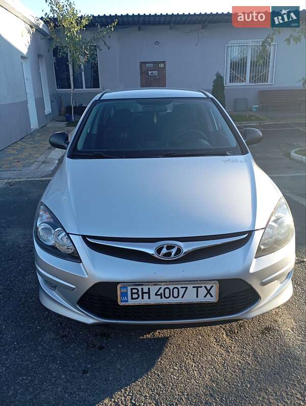 2010 hyundai i30