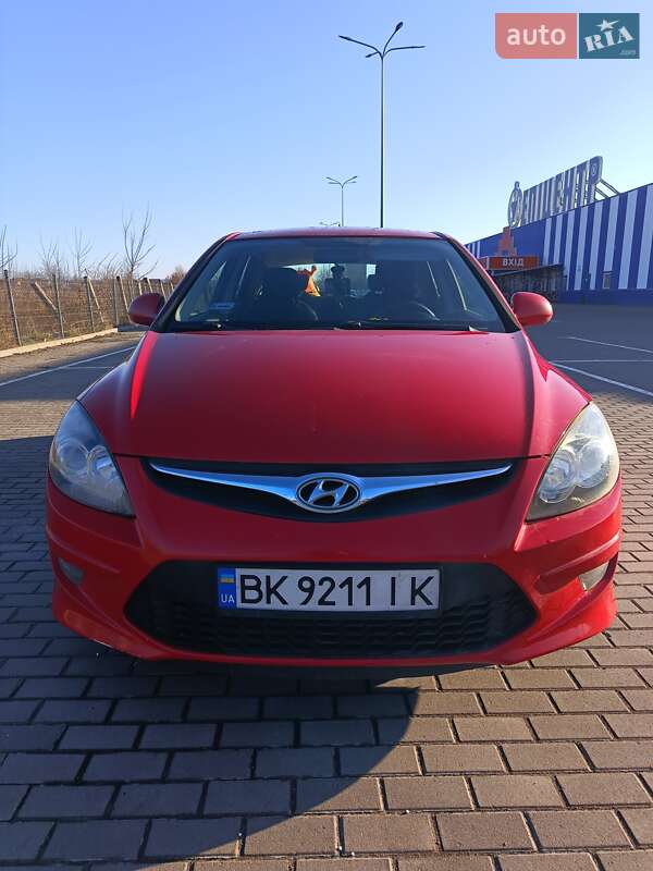 2010 hyundai i30