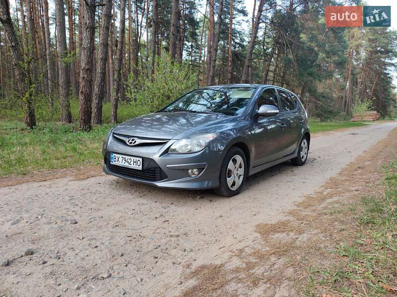 2011 hyundai i30