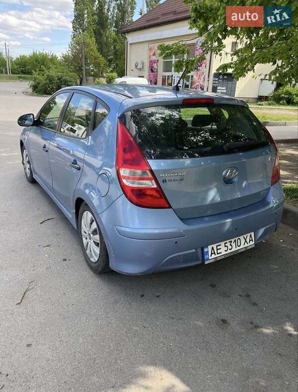 2011 hyundai i30