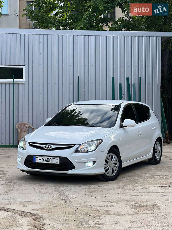 2011 hyundai i30