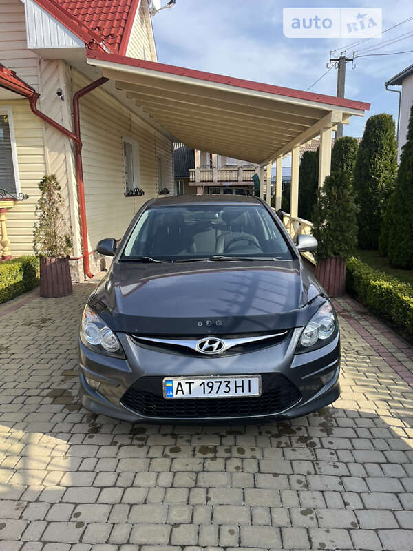 2011 hyundai i30