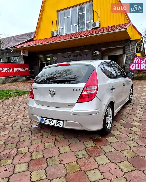 2011 hyundai i30