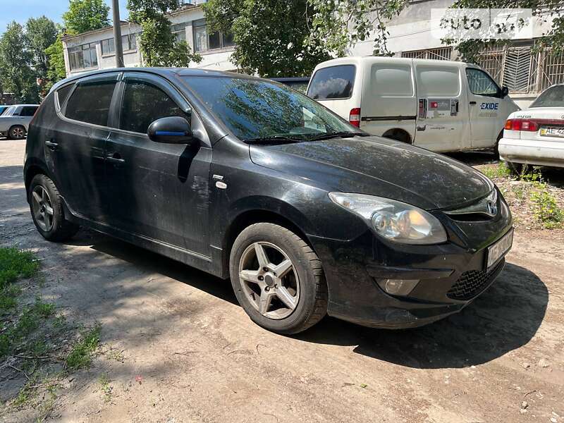 2011 hyundai i30