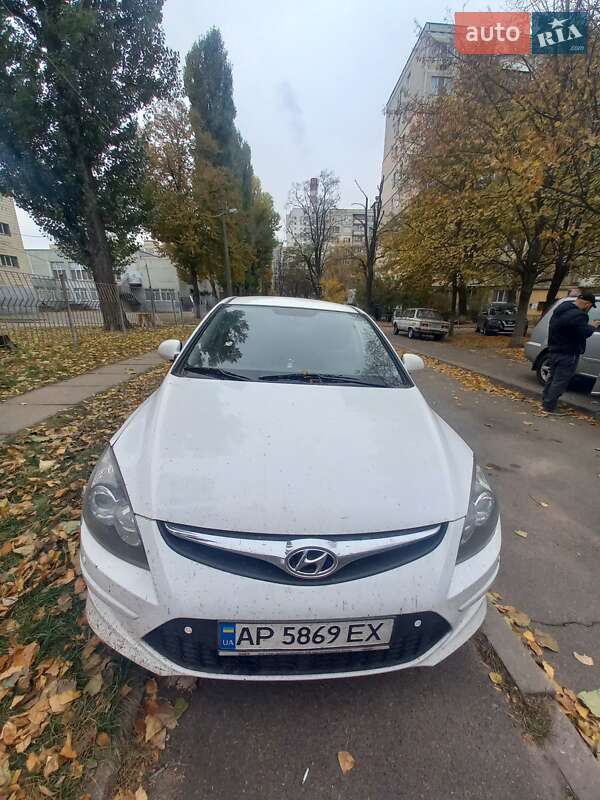 2011 hyundai i30