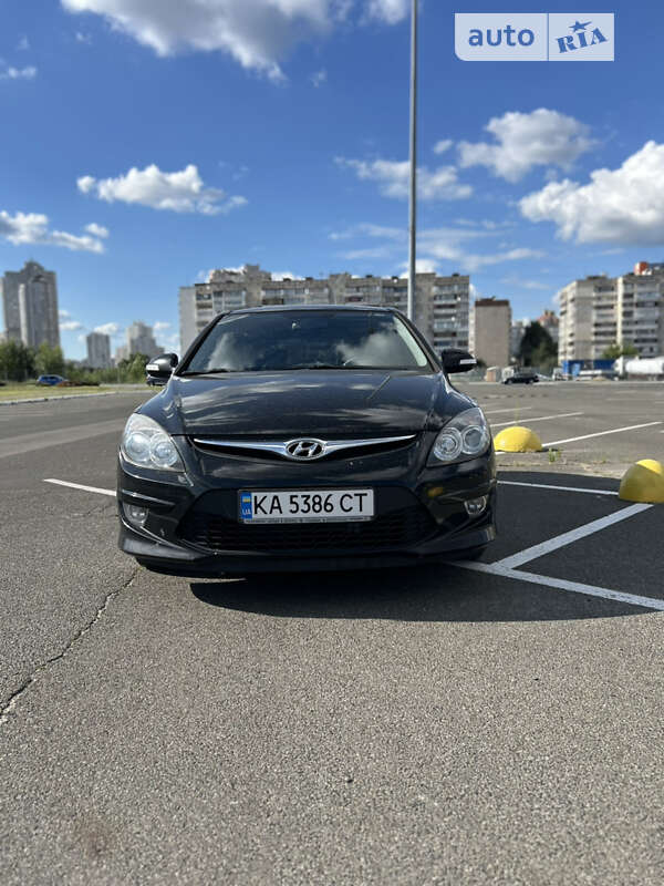 2011 hyundai i30