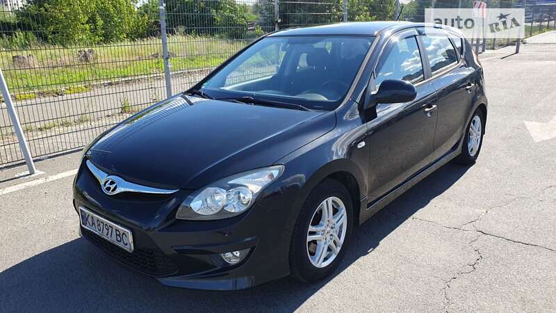 2010 hyundai i30
