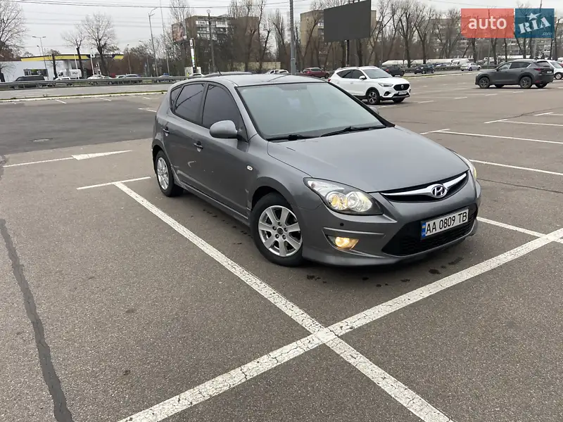 2011 hyundai i30