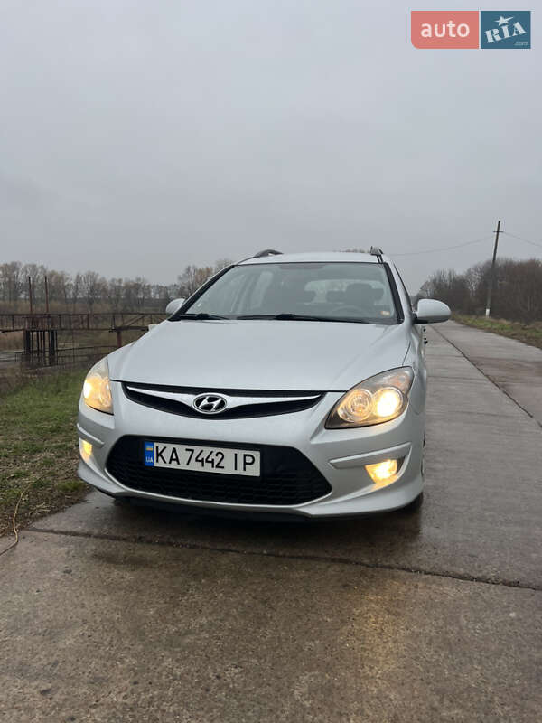 2010 hyundai i30