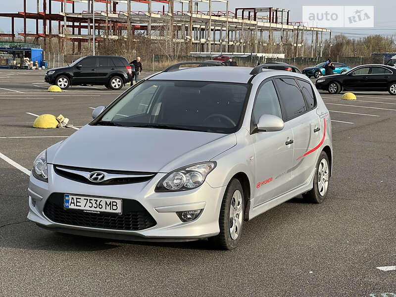 2010 hyundai i30