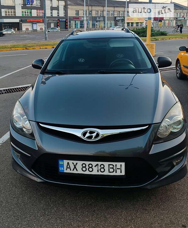 2011 hyundai i30