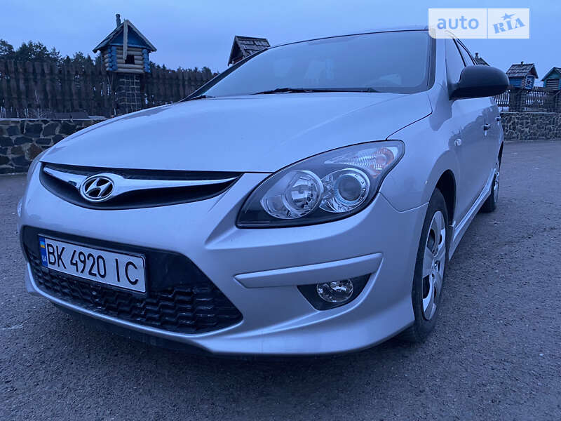 2010 hyundai i30
