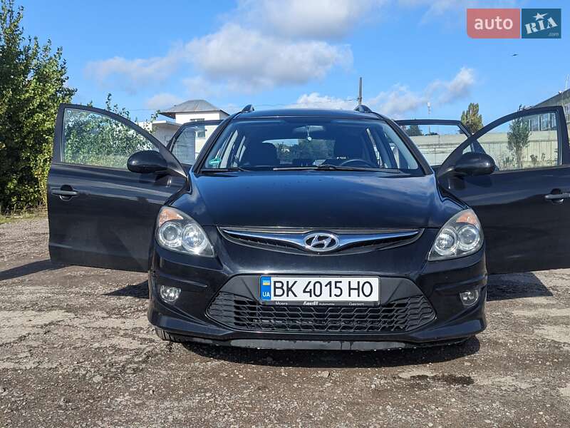 2011 hyundai i30