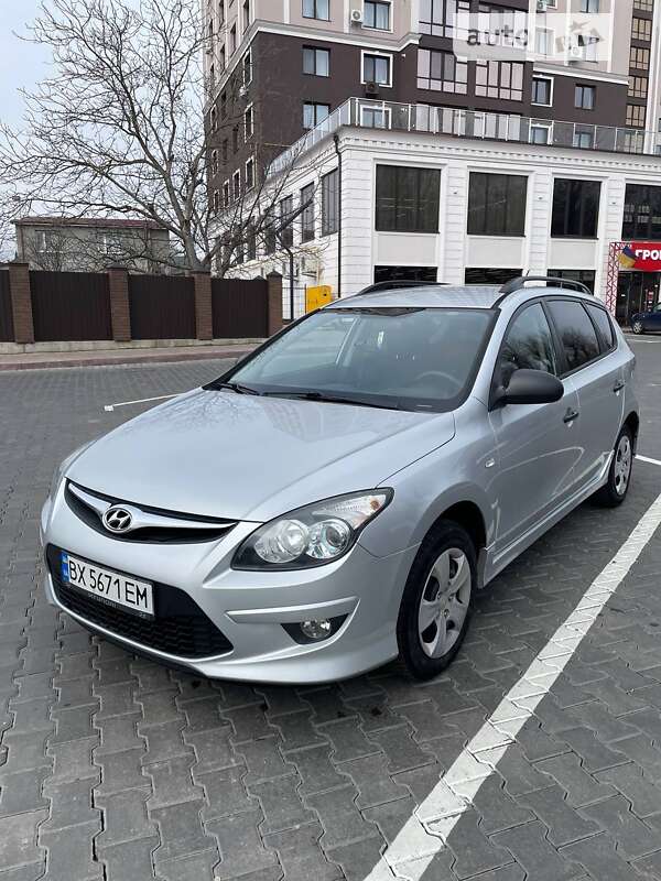 2011 hyundai i30