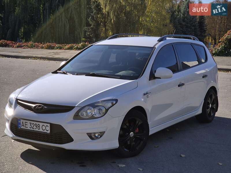 2011 hyundai i30