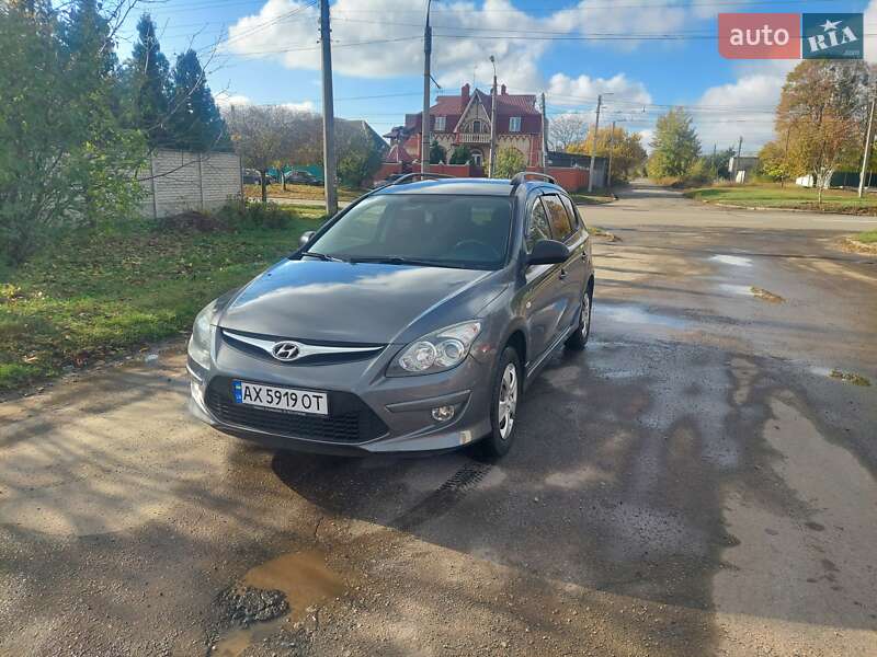 2011 hyundai i30
