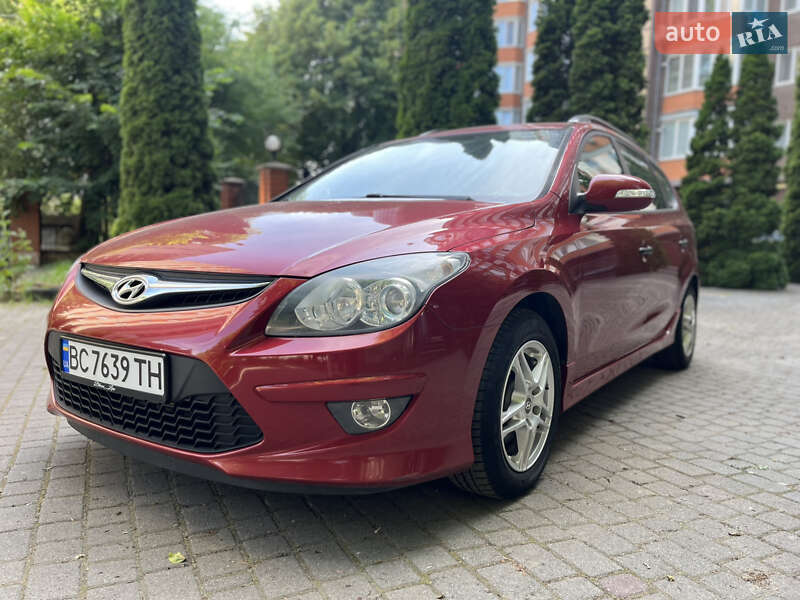 2011 hyundai i30