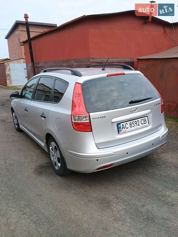 2012 hyundai i30