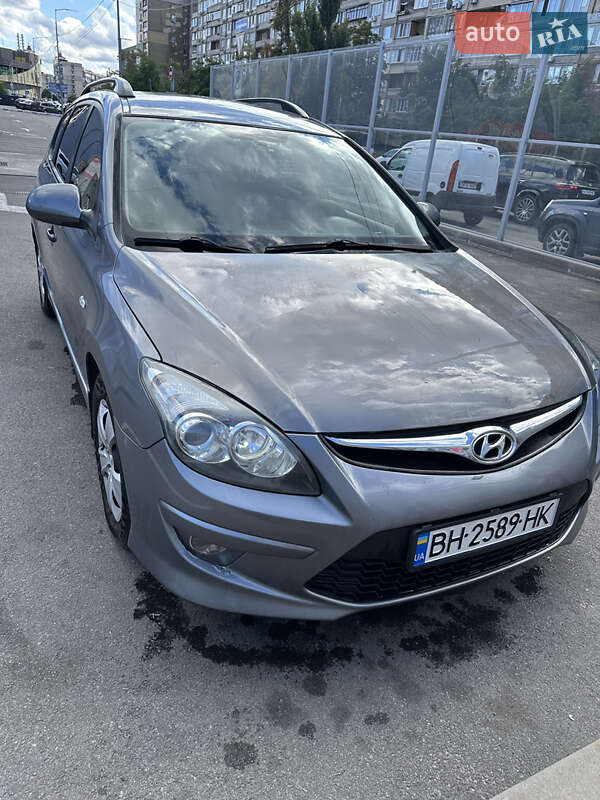 2011 hyundai i30